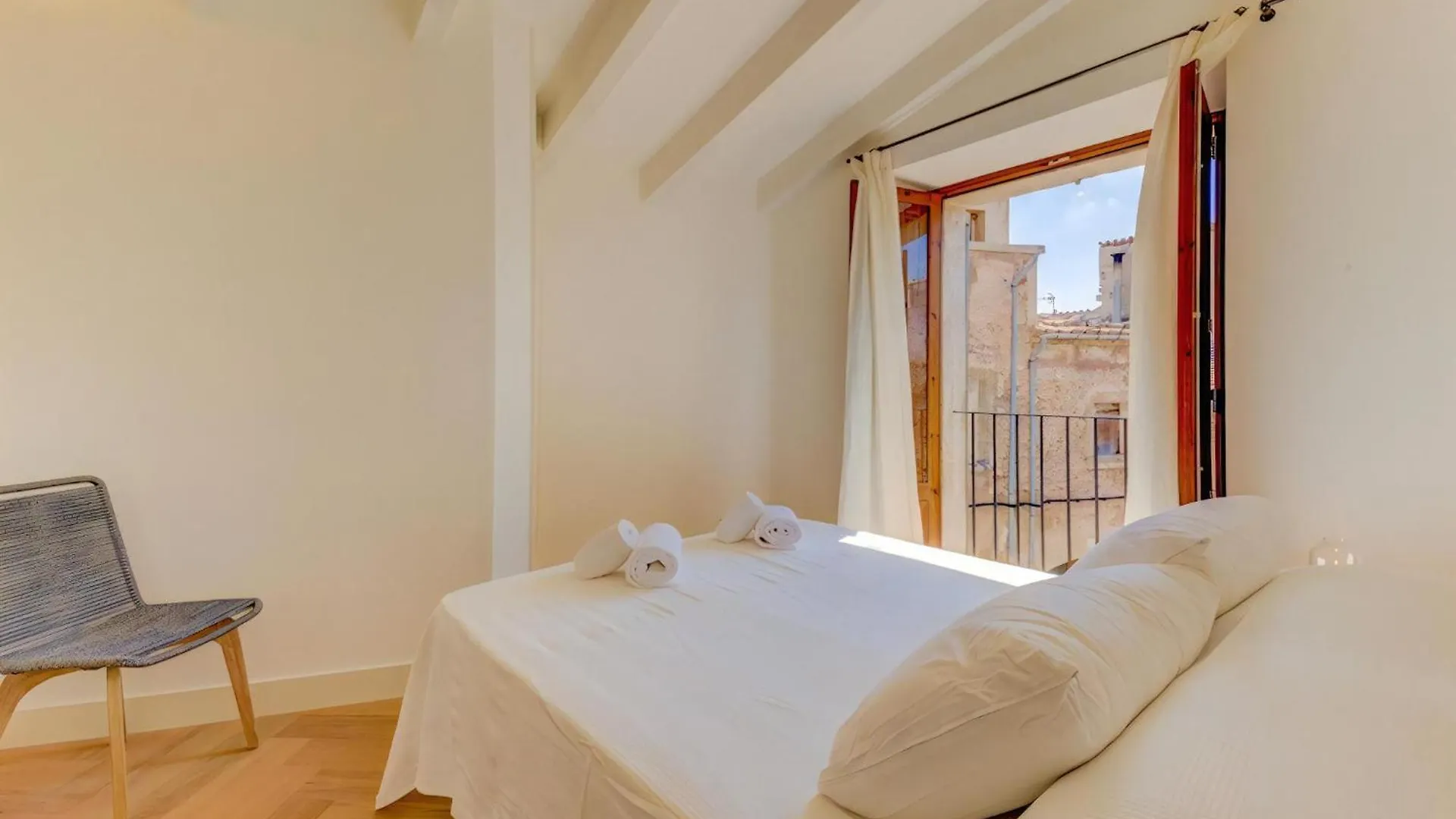 Charming Pollensa Villa Alicanti 4 Bedrooms Positioned In The Heart Of Old Town Spain