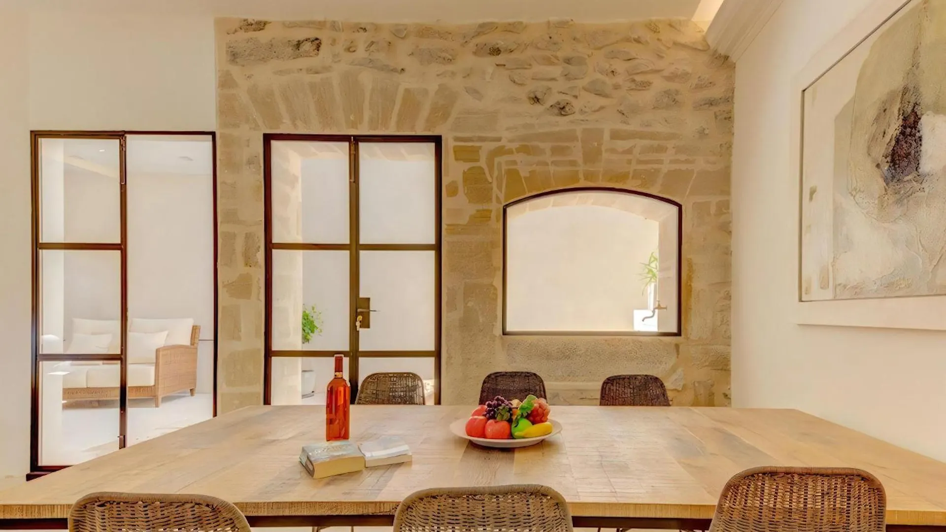 Charming Pollensa Villa Alicanti 4 Bedrooms Positioned In The Heart Of Old Town