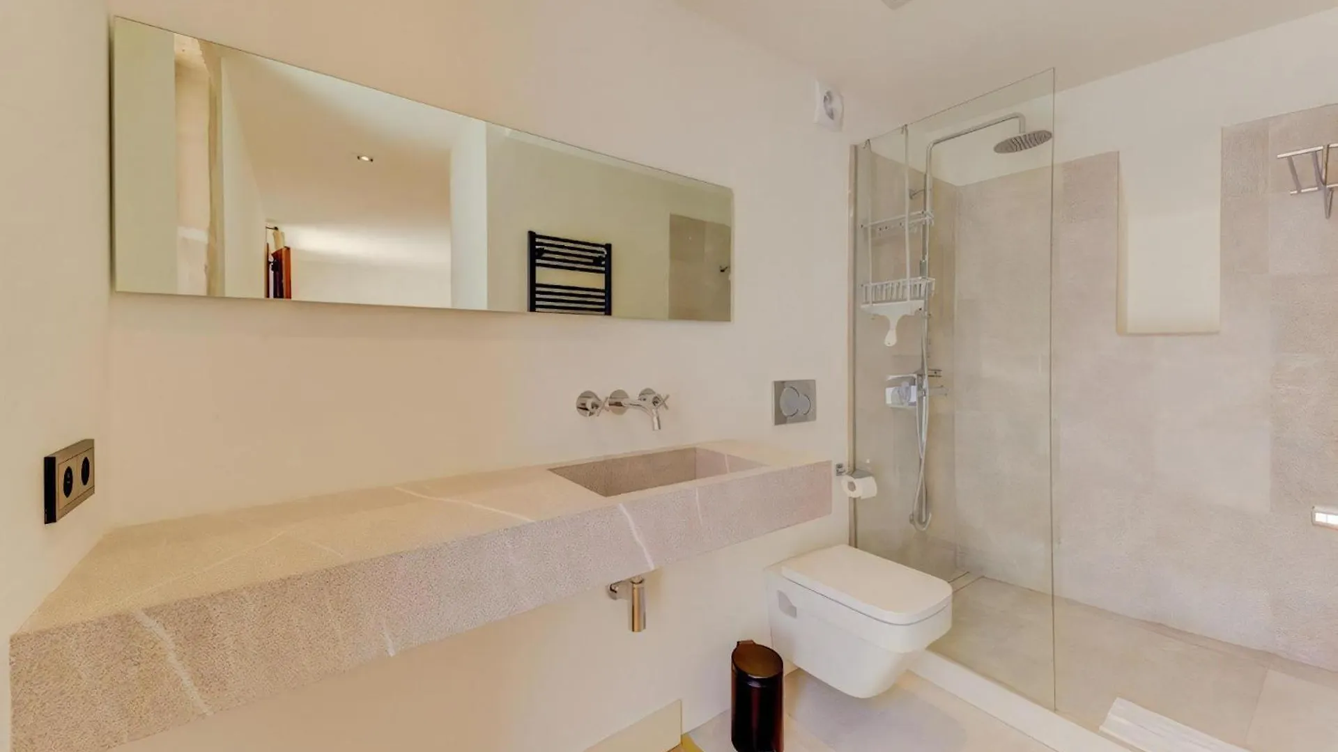 Charming Pollensa Villa Alicanti 4 Bedrooms Positioned In The Heart Of Old Town